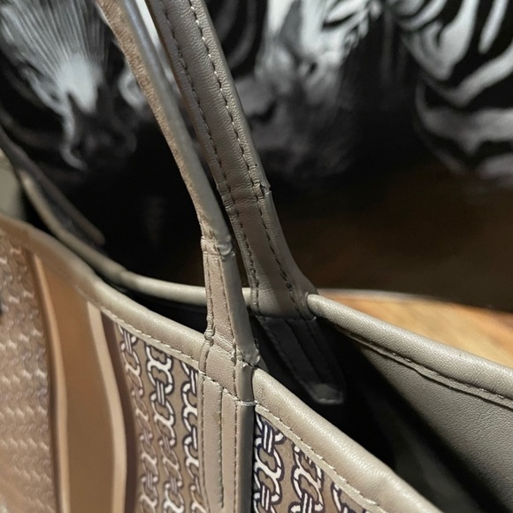 ❌SOLD❌Tory Burch Tote - Picture 12 of 12